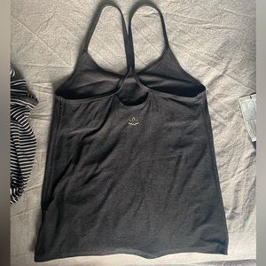 Beyond Yoga Slim Racerback Cami - Size Small - Grey